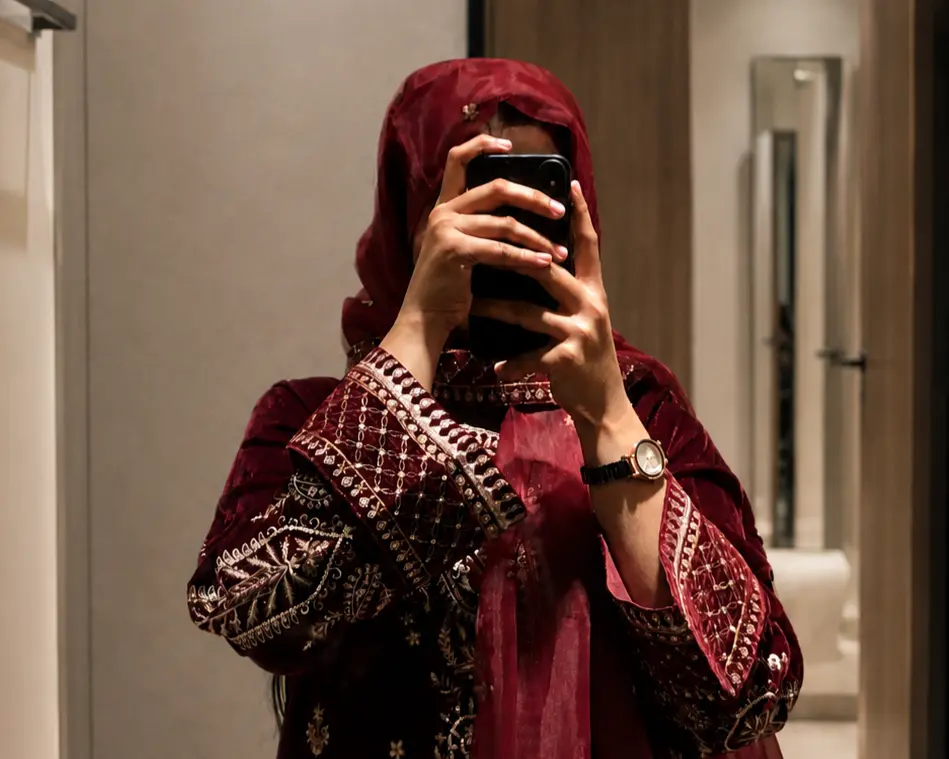 Rehmat Khan — mirror selfie